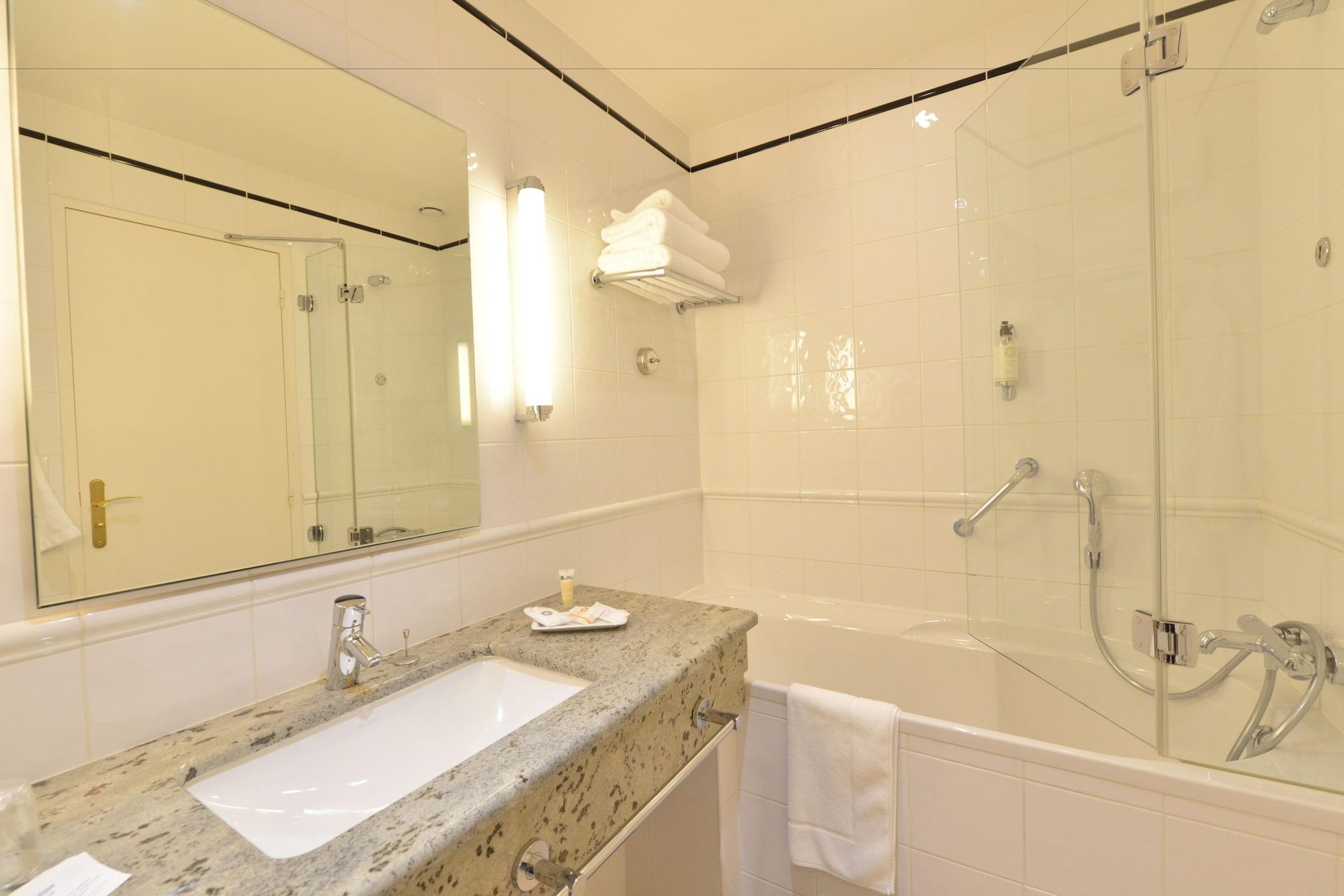 Best Western Plus Hotel D'Angleterre Bourges Exterior foto